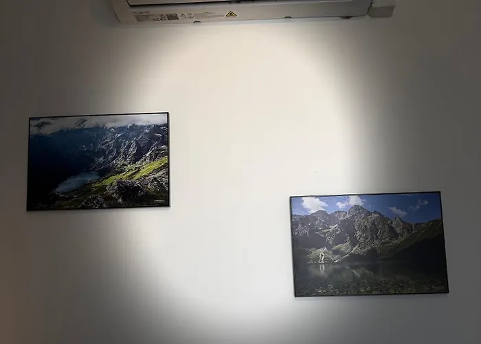 Le Bleu Des Pyrenees * Lourdes