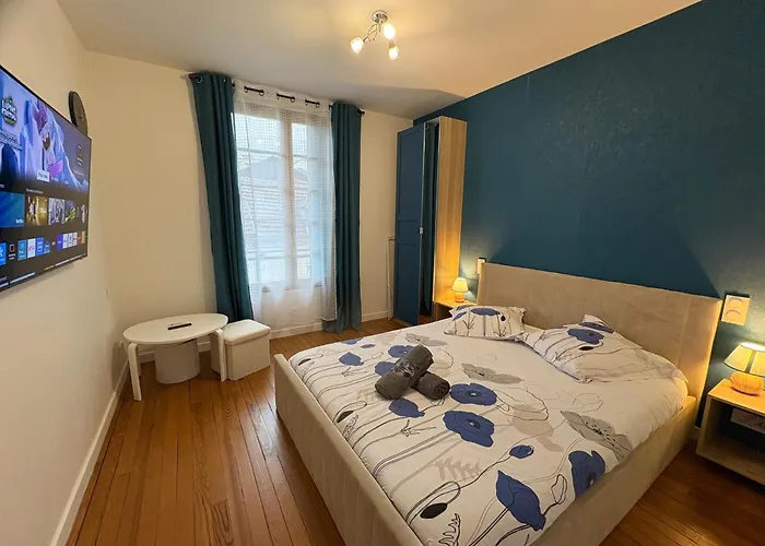 Le Bleu Des Pyrenees Lourdes